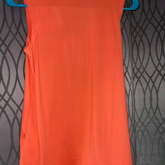 Medium Tank top. Loose fit. - Picture 2 of 3